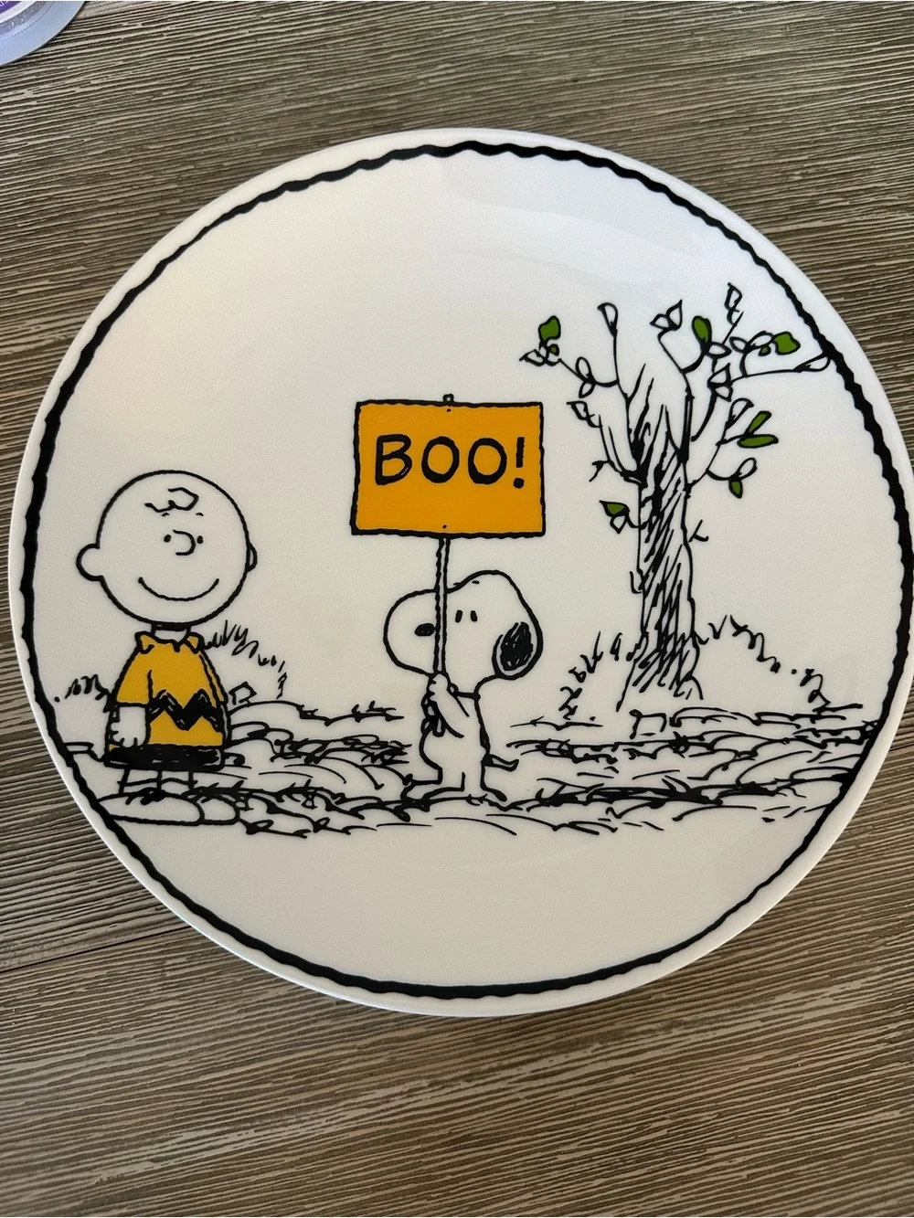 ThreePeanuts Snoopy & Charlie Brown 'Boo’ Plates - White & Yellow